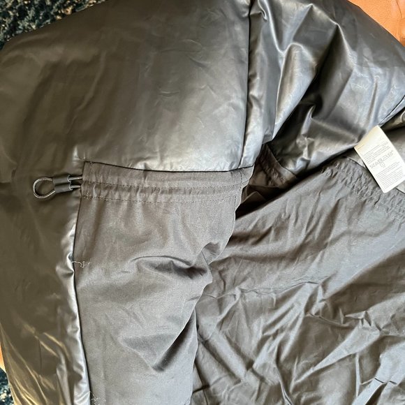 *Host Pick* NWT Unisex Yeezy Gap Round Jacket Sz L - Picture 13 of 16